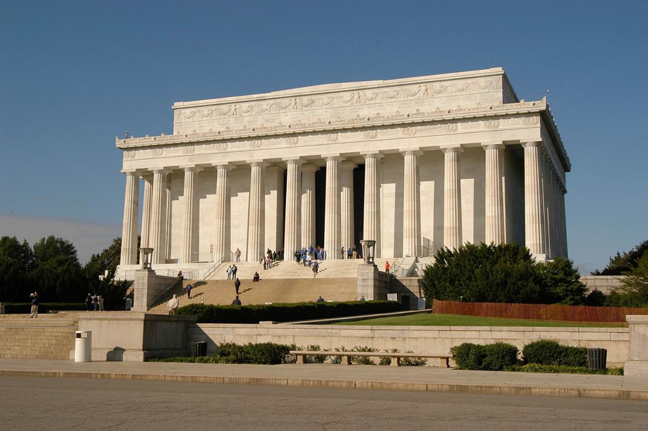 Special Private Tour with US Capitol Or Archives Or Washington Monument